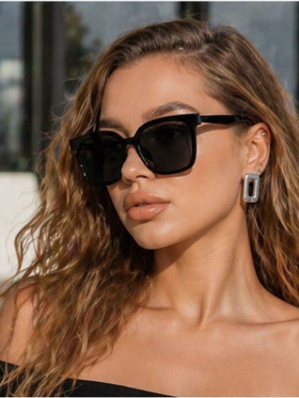 Classic Black Cat Eye Sunglasses Womens Elegant Retro Look - Picture 3 of 8